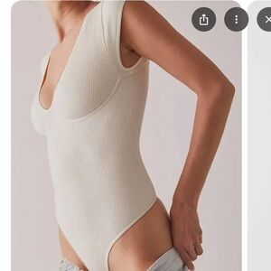 Intimately FP NEW Meg Seamless Black Ribbed Cap Sleeve Thong Bodysuit Size L/XL